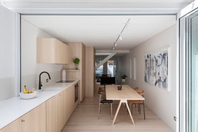 Have You Seen a Kitchen That Connects From Inside To Outside? | Home Design Lover