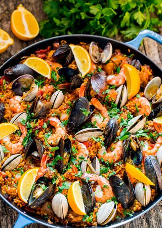 Chicken and Seafood Paella food
