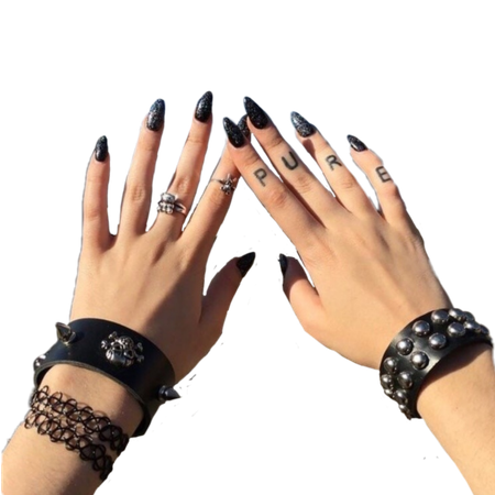 hands nails grunge grungeaesthetic accessories nailsdes...