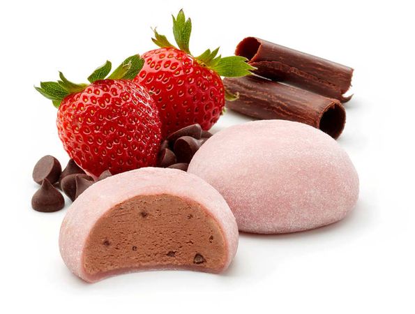 mochi strawberry chocolate 🍫