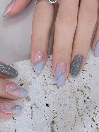 45+ Chic Korean Gray Nails Perfect for the Winter Season