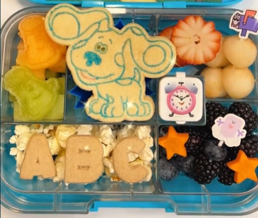 Blues Clues bento style lunch by @lunchesforbb