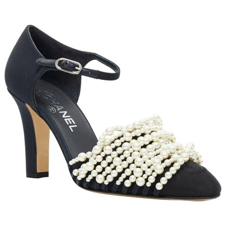 new CHANEL 17A navy multi pearl embellished CC satin toe ankle strap heels EU39 For Sale at 1stdibs