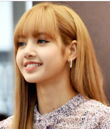 Lisa from black pink