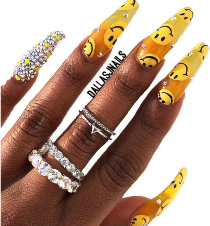 ⛓yellow smiley face nails