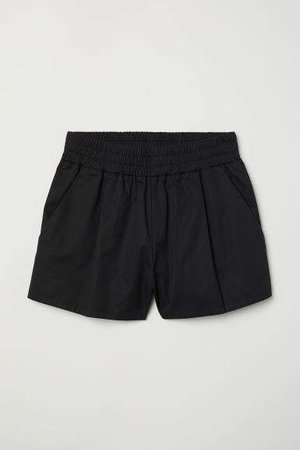 Shorts with Smocking - Black