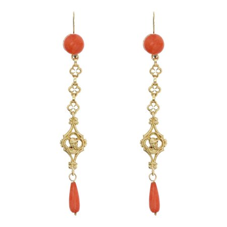 19th Century Coral 18 Karat Yellow Gold Dangle Earrings For Sale at 1stDibs