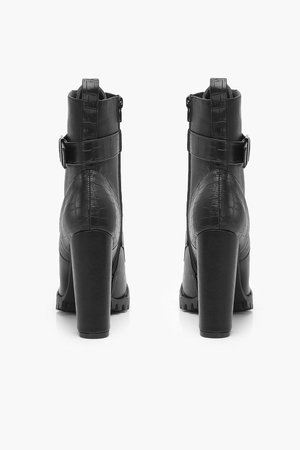 womens-black-croc-panel-buckle-detail-block-heel-hiker-boots (1000×1500)