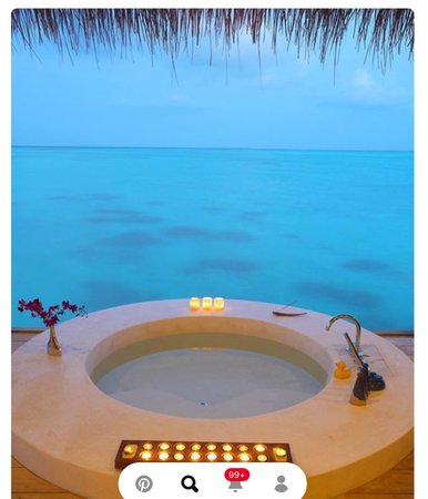Maldives hot tub
