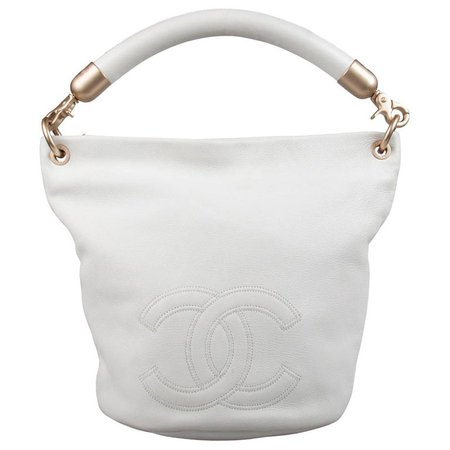 Chanel White Leather Medium CC Handle Bucket Hobo For Sale at 1stdibs