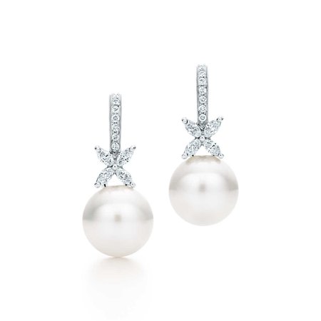 Orecchini in platino, perle e diamanti dei Mari del Sud. Collez. Tiffany Victori | Tiffany & Co.