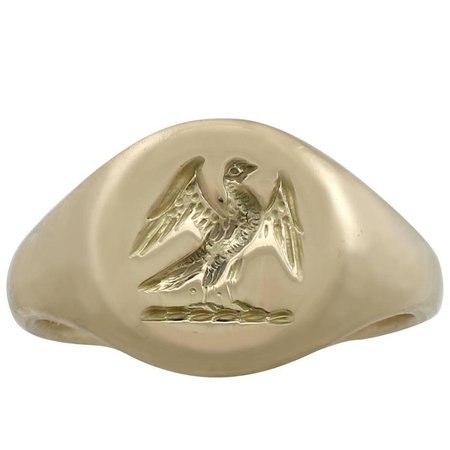 1920s Antique Victorian Yellow Gold Signet Ring For Sale at 1stdibs