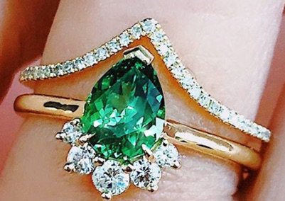 Green Gold Band Emerald Diamond Ring Set