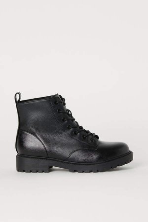 Pile-lined Boots - Black