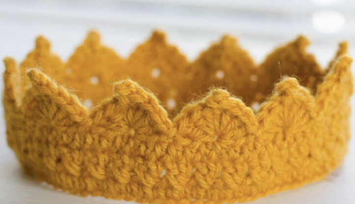 crochet yellow / gold crown