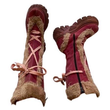 maroon fur boots @White_oleander
