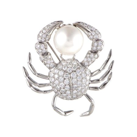 Tiffany and Co. Diamond Pave and White Pearl Platinum Crab Brooch For Sale at 1stDibs