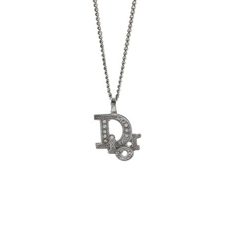 INTO IT ( ¤̴̶̷̤́ ‧̫̮ ¤̴̶̷̤̀ ) sur Instagram : Christian Dior Logo Silver Necklace Price: 280 USD Purchase on website or Tap to Shop #archive #repurpose #luxury #lux #luxuryjewlery…