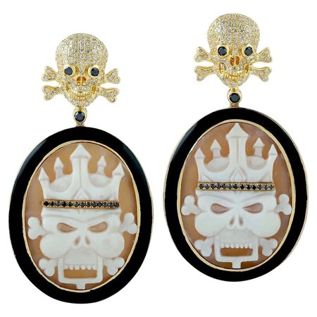 Cameo Diamond 18 Karat Gold Skull Earrings For Sale at 1stDibs