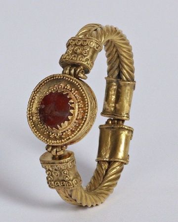 gold antique red jewel bracelet