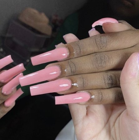 long coffin nails in pink.