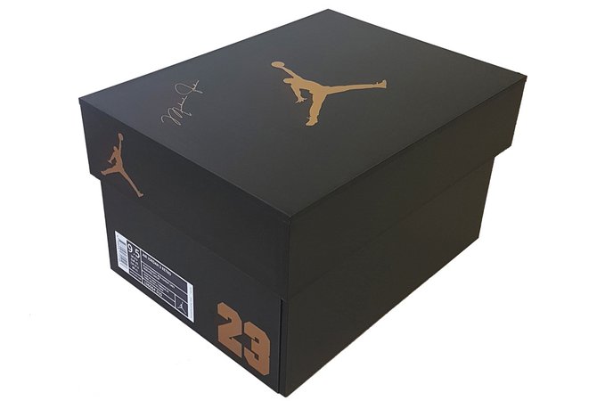 air jordan sneakers box black