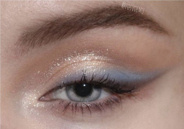 Gold & Blue Sparkly Eyeshadow