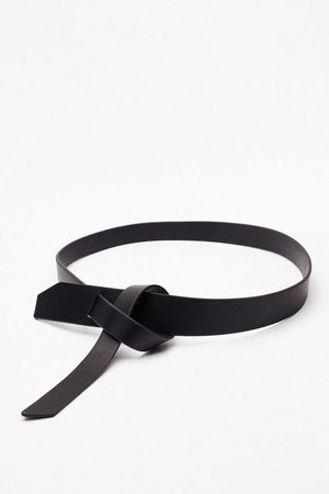 Knot Your Problem Faux Leather Belt | Nasty Gal
