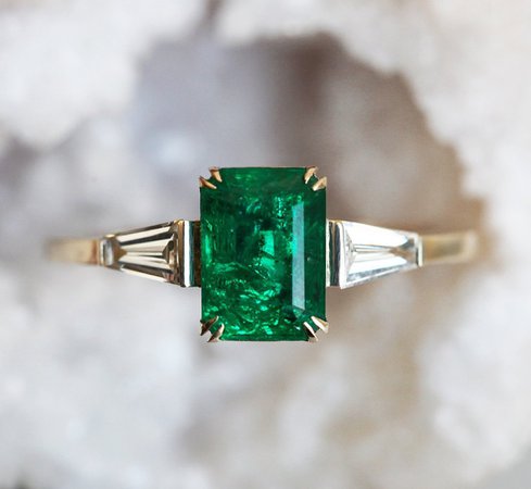 Cleo Emerald Cut Emerald Diamond Ring, Emerald Engagement Ring – Capucinne