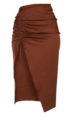 Jupe mi-longue en maille tissée très froncée marron chocolat | PrettyLittleThing FR