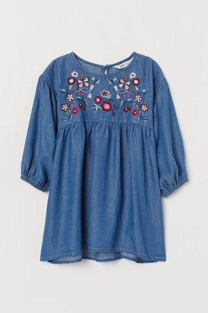 Dress in lyocell denim - Denim blue/Flowers - Kids | H&M GB