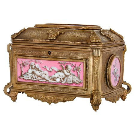 French Gilt Bronze and Pink Porcelain Jewellery Box by Tahan For Sale at 1stDibs