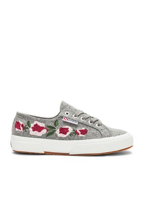2750 Embroidery Sneaker