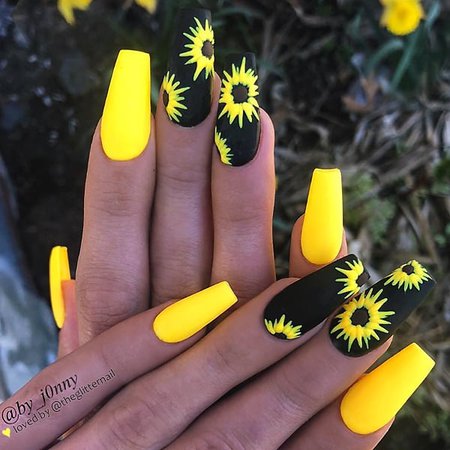Sunflower matte nails