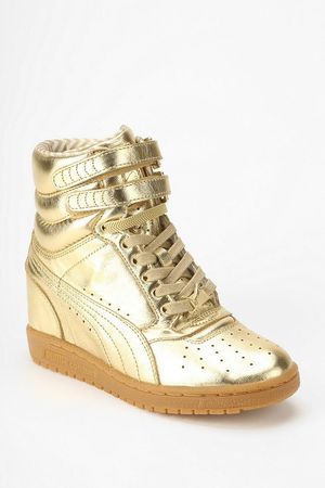 gold trainers sneakers