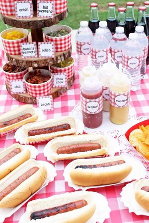Barbecue Bridal Shower: ideas for I Do BBQ bridal shower | Barbecue baby shower, Baby shower bbq, Backyard baby showers