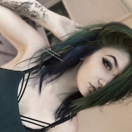 𝐦 𝐱 𝐬 𝐬 𝐦 . on Instagram: “⠀ absolutely in love with my dark green and blue hair, especially the green. 🌱 Which hair color is your favorite and which one do you hate?…”