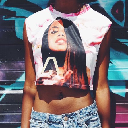 Aaliyah white shirt crop top