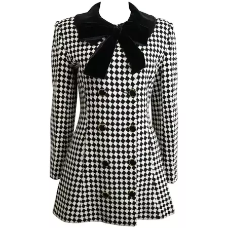 Angelo Tarlazzi Double Breasted Black and White Harlequin Check Coat With Bow For Sale at 1stDibs | black and white check coat, black and white checkered coat, harlequin coat
