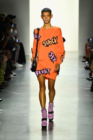Jeremy Scott Spring-Summer 2019 Show Review - Jeremy Scott's SS19 Runway Wants You to Riot