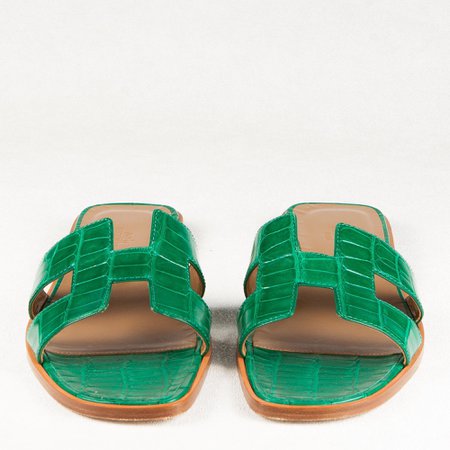 Hermes Crocodile Green Oran Sandals – Garderobe
