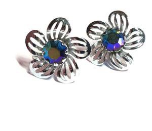 Blue Aurora Borealis Rhinestone Center Flower Clip Earrings circa 1960 – Dorothea's Closet Vintage
