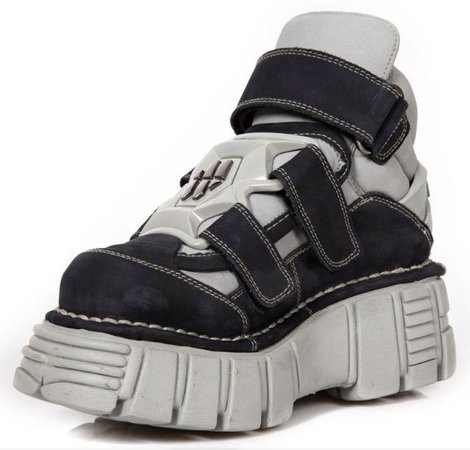 black and white platform chunky sneaker