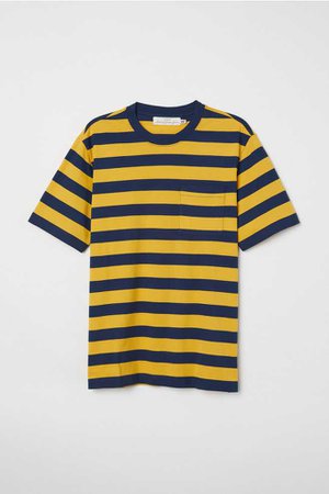 T-shirt with a chest pocket - Yellow/Dark blue stripe - Men | H&M GB