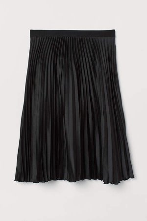 H&M+ Pleated Skirt - Black