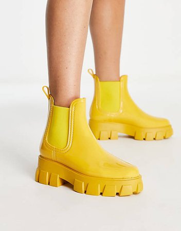 ASOS DESIGN Giana chunky chelsea rain boots in yellow | ASOS