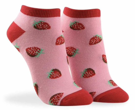 strawberry socks | forever21