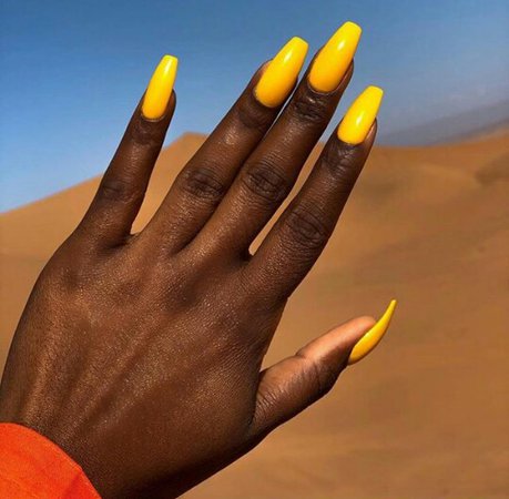 Black girl nails discovered by 𝒮𝓊𝓀𝒶𝓁𝒾𝒾🍫💦 on We Heart It