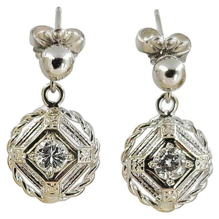 14 Karat White Gold Vintage Diamond Dangle Earrings For Sale at 1stDibs