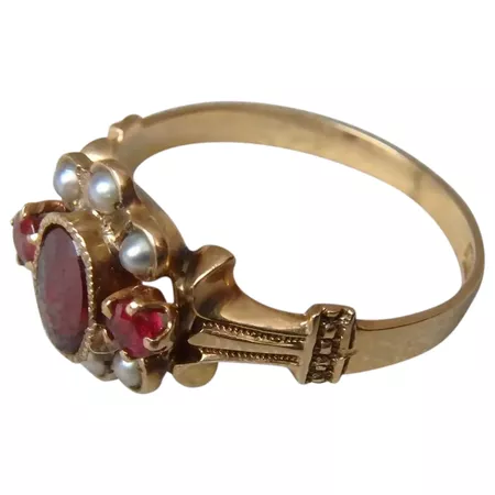 Antique Victorian Garnet Ring